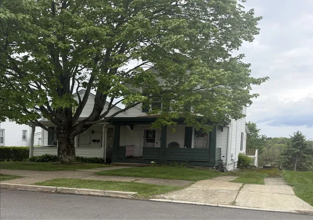Homes for sale in Jeannette, PA | 507 & 507 1/2 Michigan Ave, Jeannette, PA 15644 | MLS# 1752193