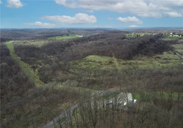 3rd image of 5651 N Montour Road, Gibsonia, PA 15044 | MLS# 1751279