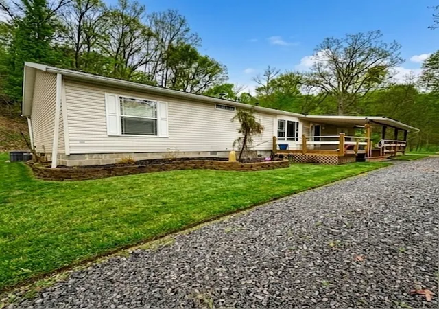 Homes for sale in Hanover Twp, PA | 416 Crooks School Rd, Hanover Twp, PA 15026 | MLS# 1751588