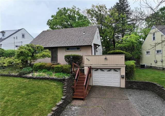 2nd image of 384 Whittier Dr, Penn Hills, PA 15235 | MLS# 1752235