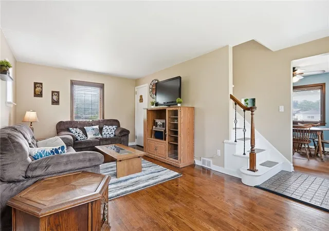 4th image of 3905 Mount Troy Rd, Reserve, PA 15212 | MLS# 1752256