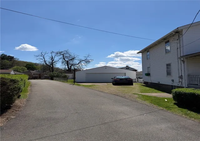 2nd image of 814 25th Street, Ambridge, PA 15003 | MLS# 1752280