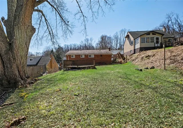24th image of 231 Webster Dr, Penn Hills, PA 15235 | MLS# 1752354