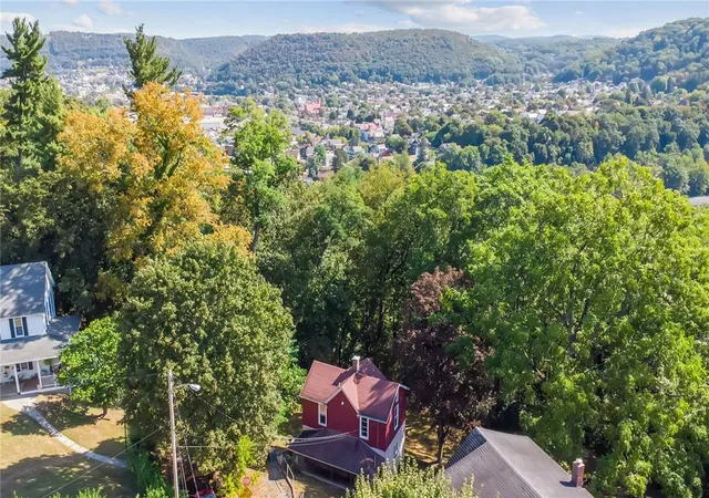 4th image of 716 Suter Street, Johnstown, PA 15905 | MLS# 1752390