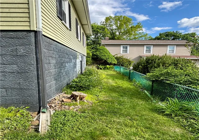 Homes for sale in Edgeworth, PA | 303 Highland Lane, Edgeworth, PA 15143 | MLS# 1752122