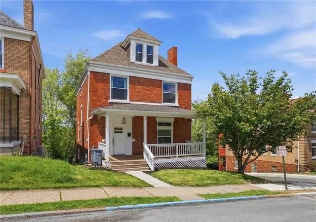 Homes for sale in Crafton, PA | 51 N Linwood Ave, Crafton, PA 15205 | MLS# 1752392