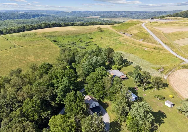 45th image of 416 Pine Run, Marion Twp, PA 16123 | MLS# 1752437