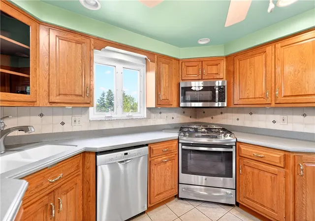 Photo 2 of Single family home for sale at 103 Minnock Dr, Ross Twp, PA 15237 | MLS# 1751909 | Listing updated on 2026-08-31