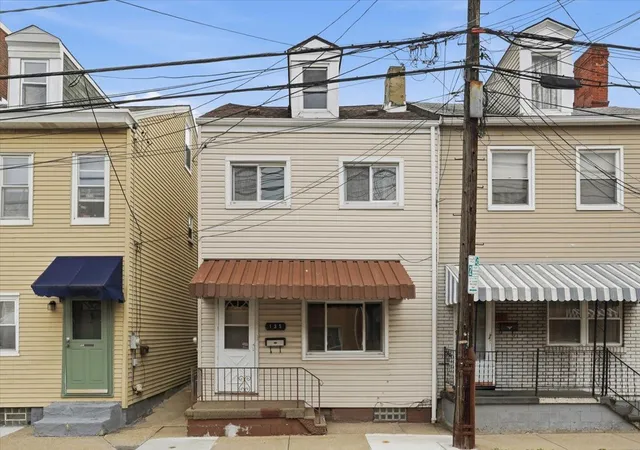 1st image of 135 S 16th St, South Side, PA 15203 | MLS# 1752486