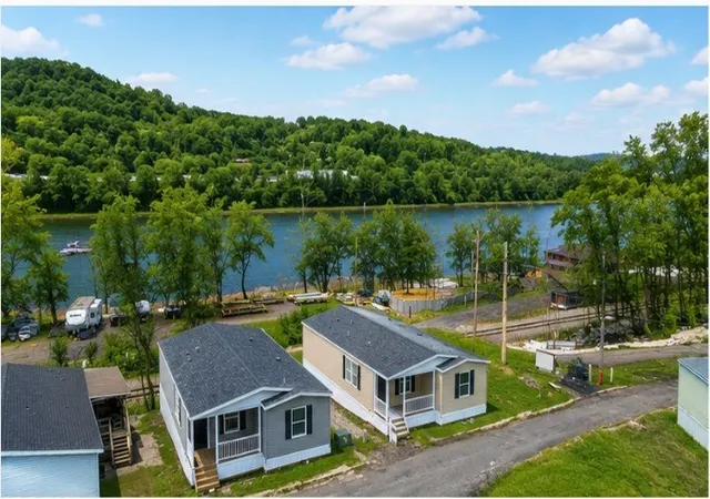 Homes for sale in Forward Twp, PA | 16 Surf Dr, Forward Twp, PA 15020 | MLS# 1752346