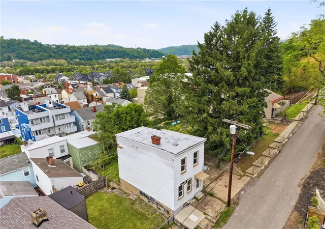 2nd image of 5405 Kent Way, Pittsburgh, PA 15201 | MLS# 1752498