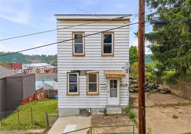 Photo 3 of Single family home for sale at 5405 Kent Way, Pittsburgh, PA 15201 | MLS# 1752498 | Listing updated on 2026-07-21