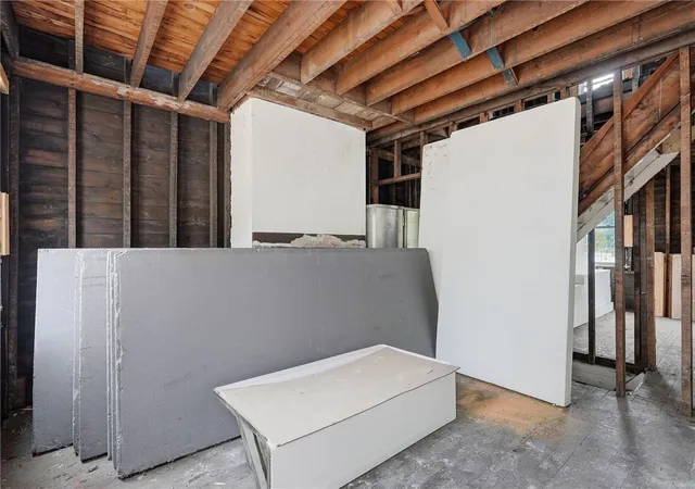 Photo 4 of Single family home for sale at 5405 Kent Way, Pittsburgh, PA 15201 | MLS# 1752498 | Listing updated on 2026-07-21