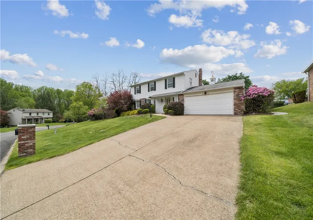 Photo 3 of Single family home for sale at 2125 Berkshire Dr, Monroeville, PA 15146 | MLS# 1751064 | Listing updated on 2026-09-23