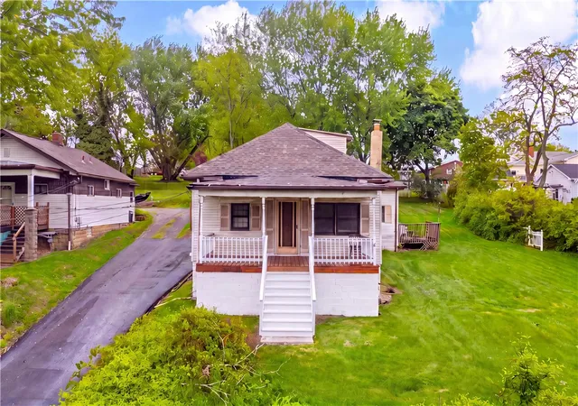 Photo 1 of Single family home for sale at 987 Mccoy Rd, Kennedy Twp, PA 15136 | MLS# 1752484 | Listing updated on 2026-09-25