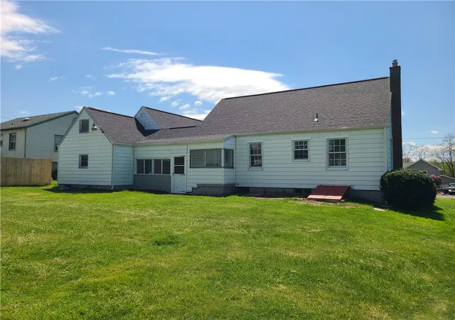 2nd image of 819 Allegheny Ave, Shenango Twp, PA 16101 | MLS# 1751686