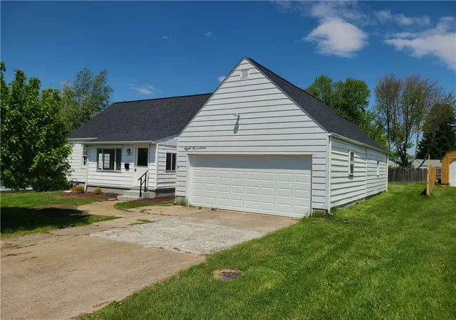 Homes for sale in Shenango Twp, PA | 819 Allegheny Ave, Shenango Twp, PA 16101 | MLS# 1751686