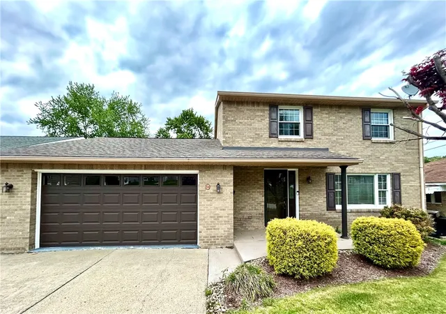 1st image of 504 Maple St, Jeannette, PA 15644 | MLS# 1751961