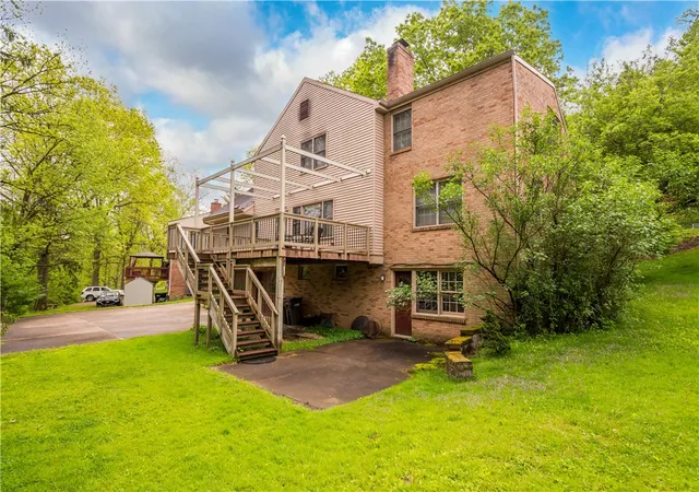 5th image of 1693 Hathaway Ln, Pittsburgh, PA 15241 | MLS# 1752600