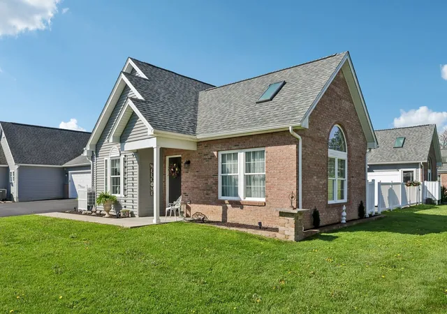 Photo 1 of Condo for sale at 107 White Fox Ct, Ellwood City, PA 16117 | MLS# 1752671 | Listing updated on 2026-05-12