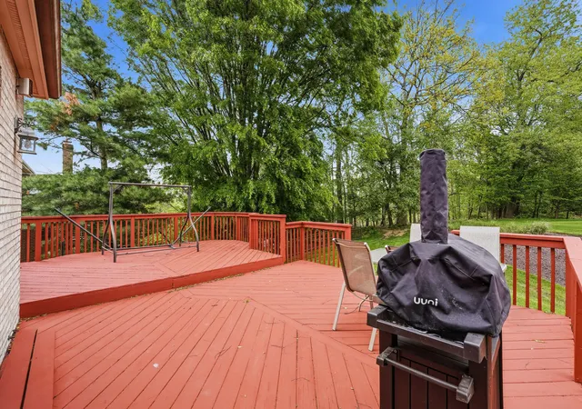 5th image of 7045 Bennington Woods Dr, Mc Candless, PA 15237 | MLS# 1752682