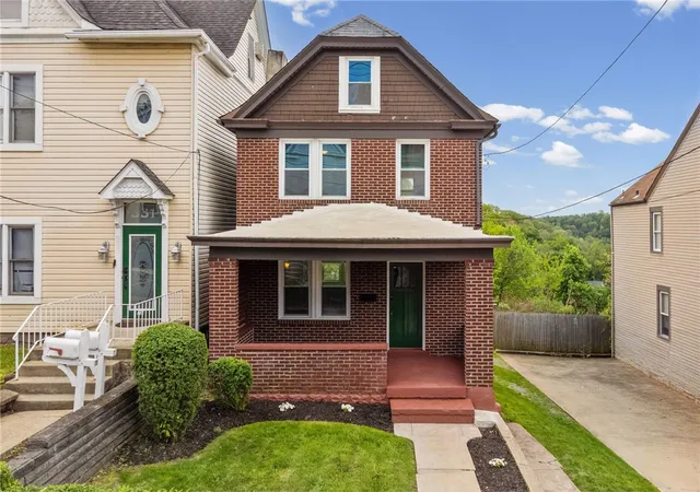 1st image of 333 Virginia Ave, Mt Washington, PA 15211 | MLS# 1752310