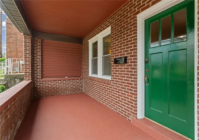 3rd image of 333 Virginia Ave, Mt Washington, PA 15211 | MLS# 1752310