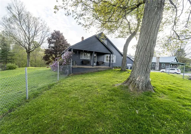 3rd image of 3872 Route 31, Donegal, PA 15646 | MLS# 1752718
