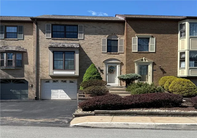 Homes for sale in Monroeville, PA | 107 Glenwood Dr, Monroeville, PA 15146 | MLS# 1752807