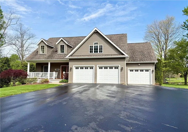 2nd image of 334 Manito Trl, Jackson Twp, PA 16137 | MLS# 1752828