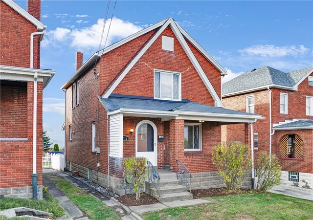 2nd image of 4314 Winterburn, Greenfield, PA 15207 | MLS# 1752831