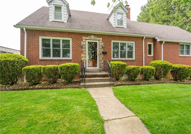 Homes for sale in Latrobe, PA | 806 Lehmer St, Latrobe, PA 15650 | MLS# 1752858
