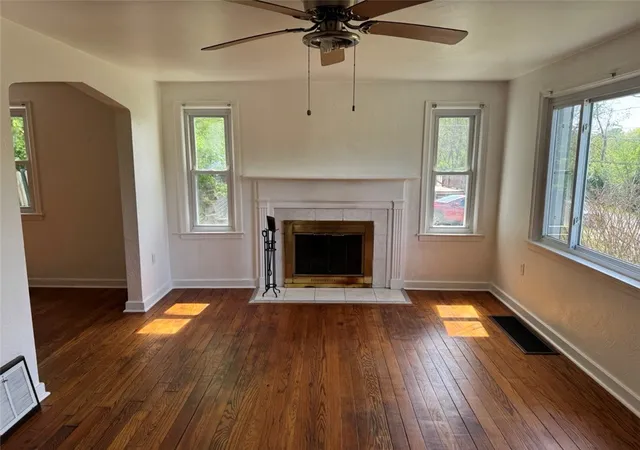 3rd image of 207 Mcmurray Rd, Upper St Clair, PA 15241 | MLS# 1752841