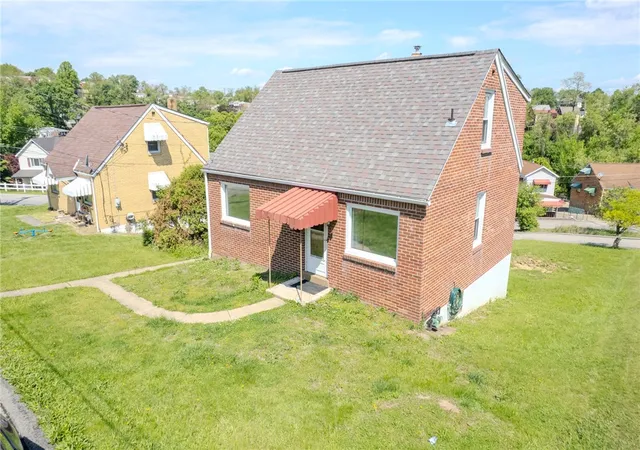 Photo 3 of Single family home for sale at 1832 Texas Ave, West Mifflin, PA 15122 | MLS# 1752508 | Listing updated on 2026-07-06