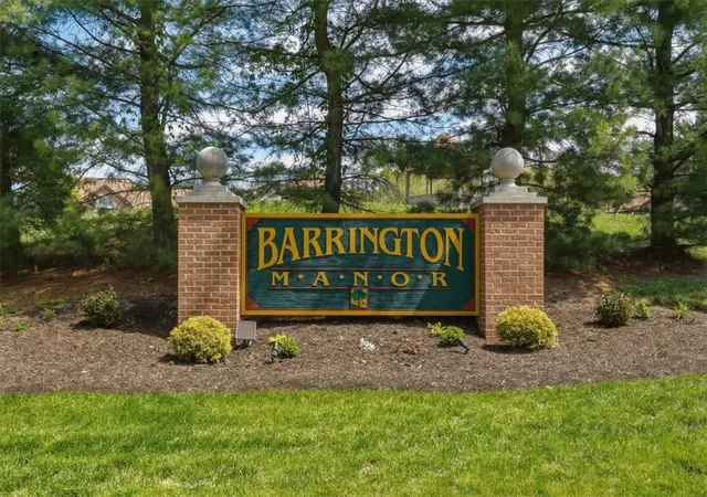 Homes for sale in Collier Twp, PA | 106 Barrington Dr, Collier Twp, PA 15071 | MLS# 1752972