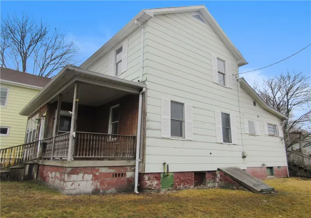 Homes for sale in Windber, PA | 300 8Th Street, Windber, PA 15963 | MLS# 1752978