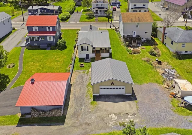 Homes for sale in Central City Boro, PA | 216 Lambert St, Central City Boro, PA 15926 | MLS# 1753010