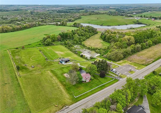 5th image of 1636 Perry Hwy, Portersville Boro, PA 16051 | MLS# 1753076
