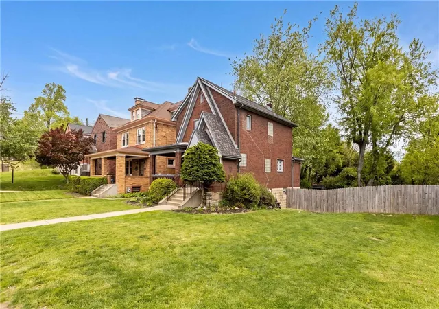 Homes for sale in Squirrel Hill, PA | 3173 Shady Ave, Squirrel Hill, PA 15217 | MLS# 1753019