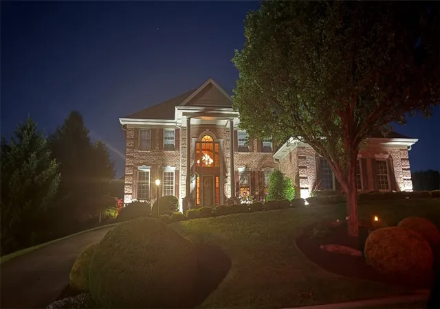 Photo 2 of Single family home for sale at 300 Pine Valley Dr, Bridgeville, PA 15017 | MLS# 1753068 | Listing updated on 2026-06-19