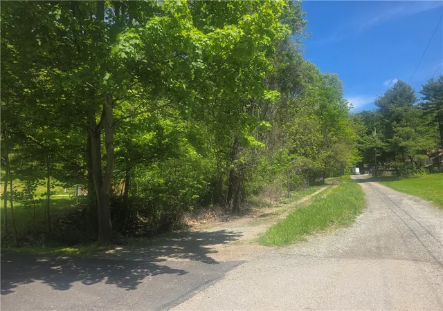 1st image of 000 Harrold St, Jeannette, PA 15644 | MLS# 1753159