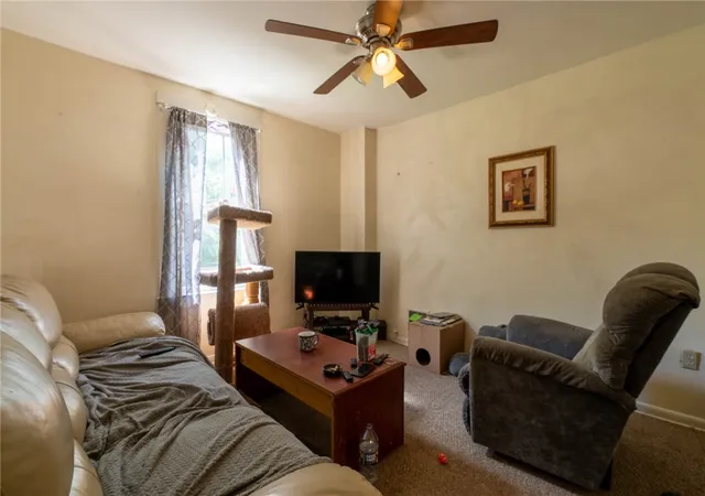 4th image of 307 N 6Th St, Clairton, PA 15025 | MLS# 1753101