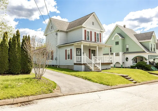 Homes for sale in Sugarcreek Boro, PA | 157 Lamberton Street, Sugarcreek Boro, PA 16323 | MLS# 1753245