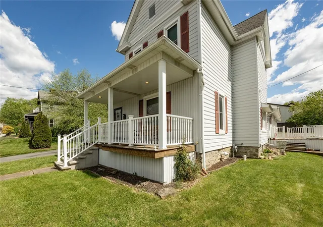 Homes for sale in Sugarcreek Boro, PA | 157 Lamberton Street, Sugarcreek Boro, PA 16323 | MLS# 1753245