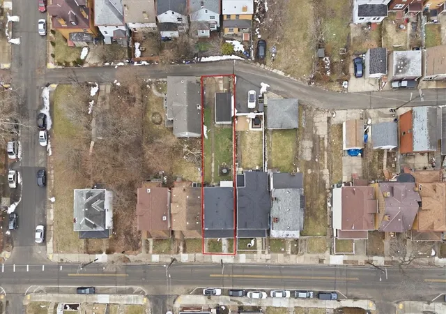 31st image of 84 Beltzhoover Ave, Mt Washington, PA 15210 | MLS# 1753252