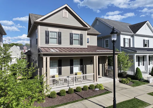 Homes for sale in Oakmont, PA | 250 2nd St, Oakmont, PA 15139 | MLS# 1753335