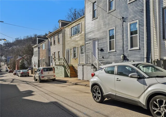 5th image of 1234 High St, Pittsburgh, PA 15212 | MLS# 1753366