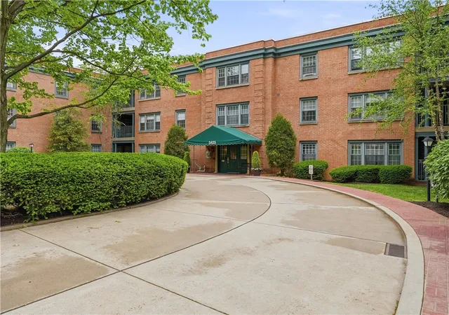 3rd image of 5825 5Th Ave #314, Shadyside, PA 15232 | MLS# 1753289
