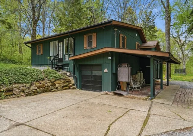2nd image of 2589 Beechwood, New Wilmington, PA 16142 | MLS# 1753097