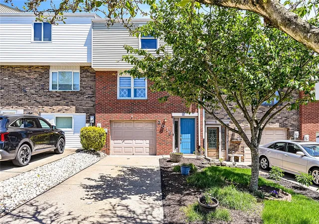 Homes for sale in Versailles, PA | 3019 Denning Way, Versailles, PA 15137 | MLS# 1750937